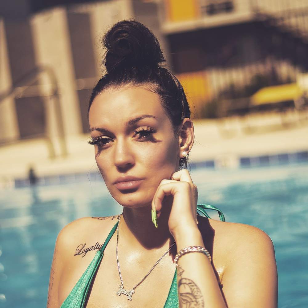 Meet your Posher, Hannah